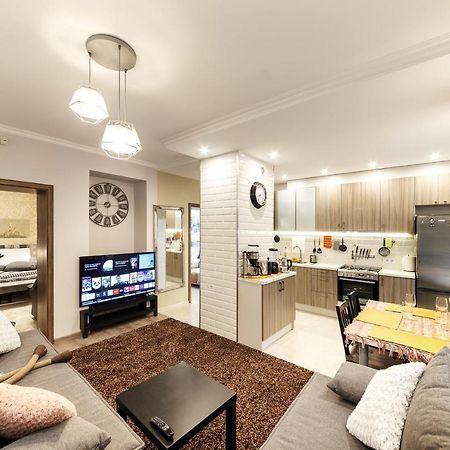 Parkcosylux Two Bedrooms Apart Free Parking ريغا المظهر الخارجي الصورة