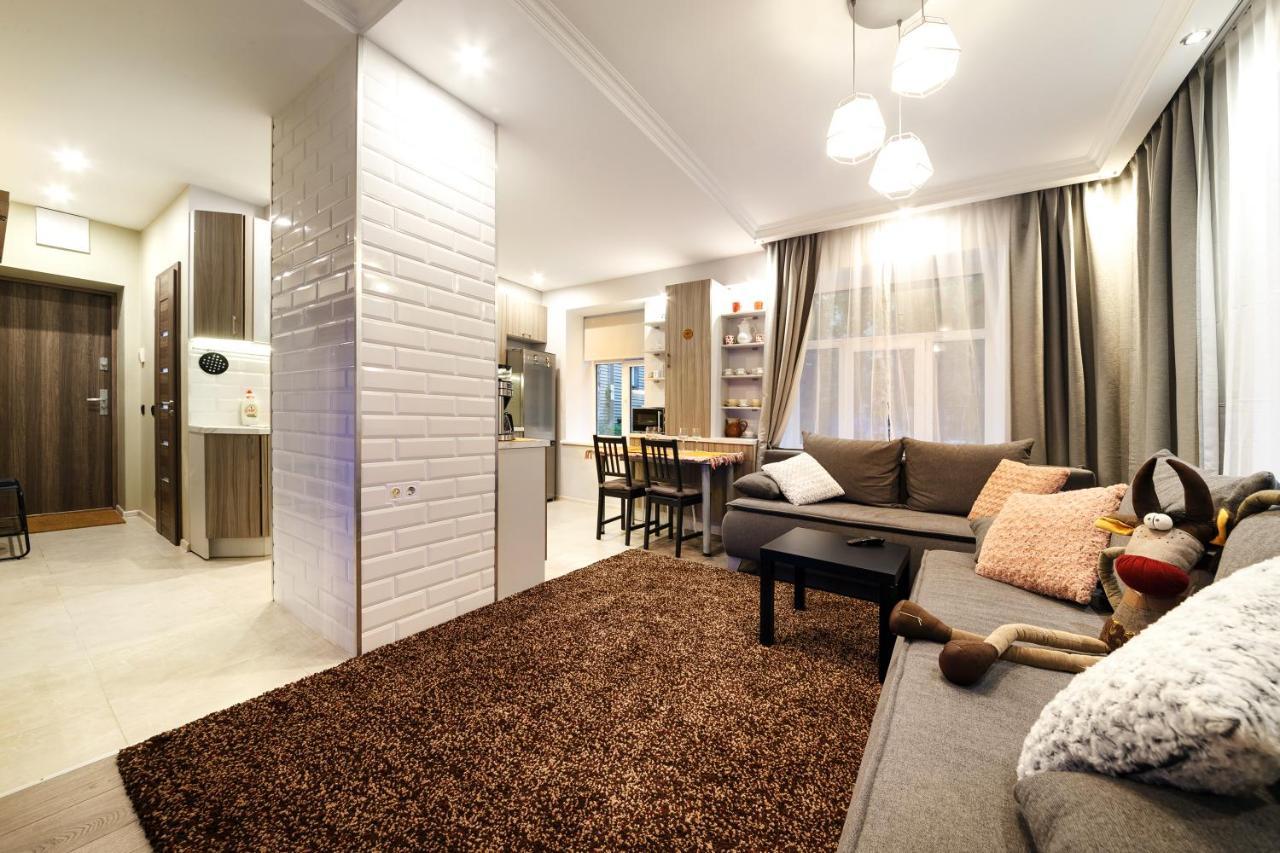 Parkcosylux Two Bedrooms Apart Free Parking ريغا المظهر الخارجي الصورة