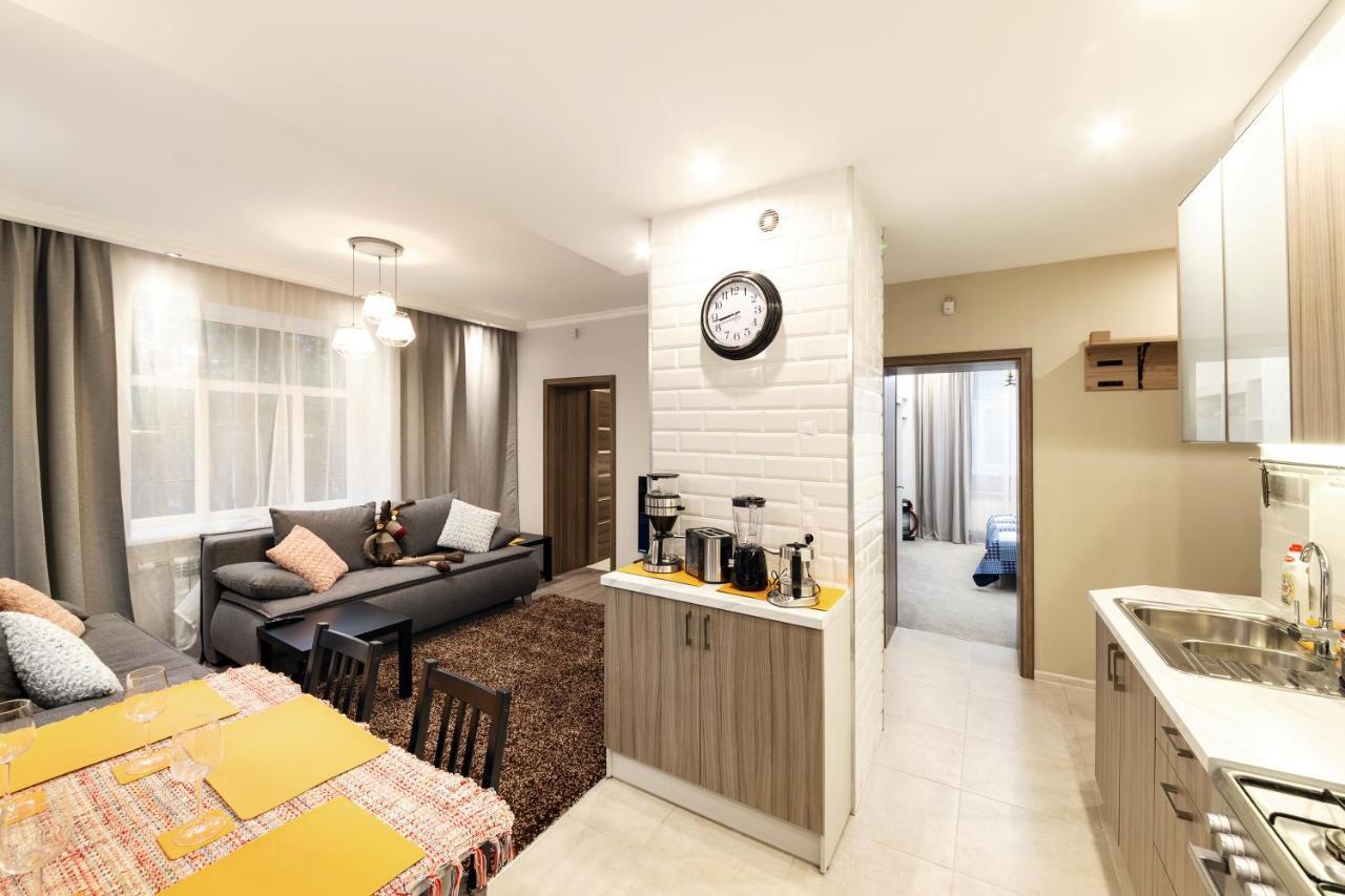 Parkcosylux Two Bedrooms Apart Free Parking ريغا المظهر الخارجي الصورة